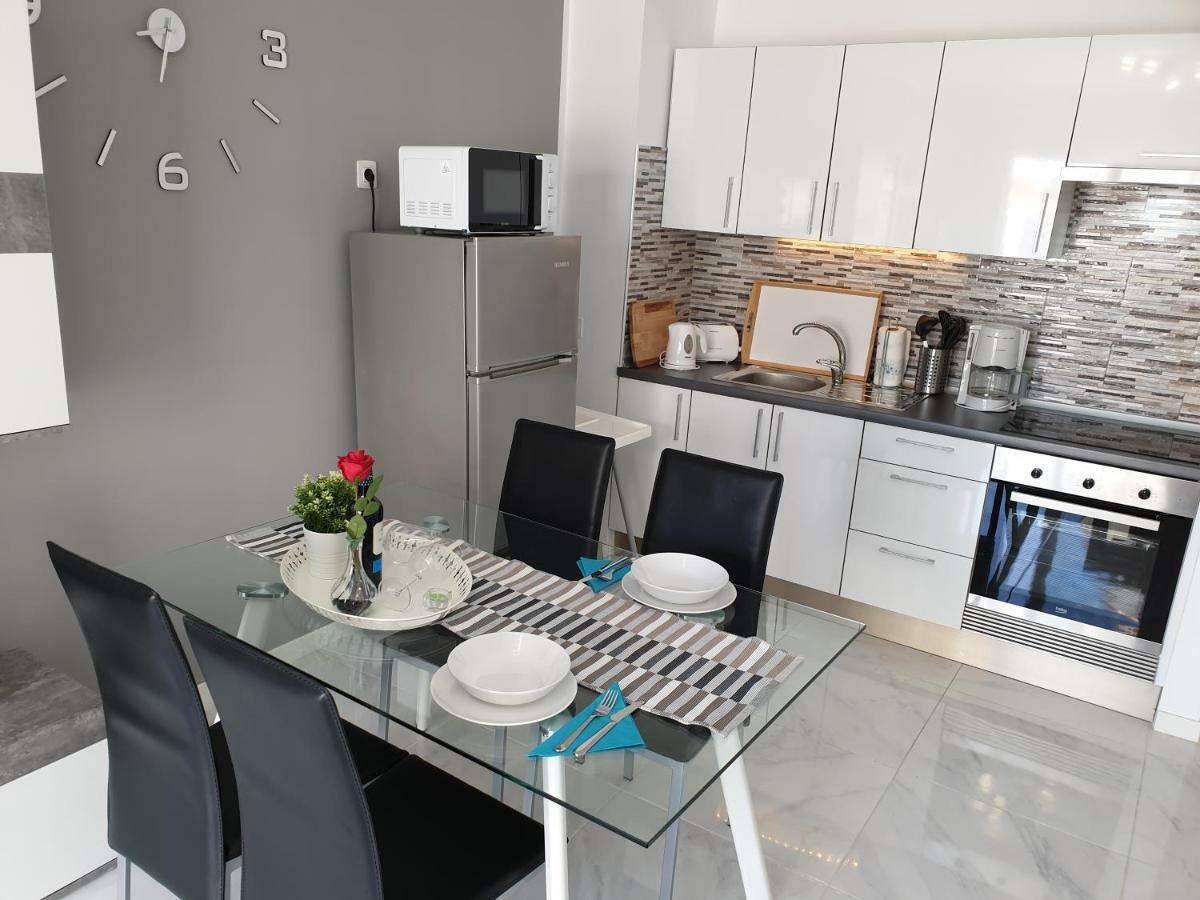 Casa Las Flores With Heated Pool, Only 490 Meters To The Beach, Balcony, Wifi Arona  Esterno foto